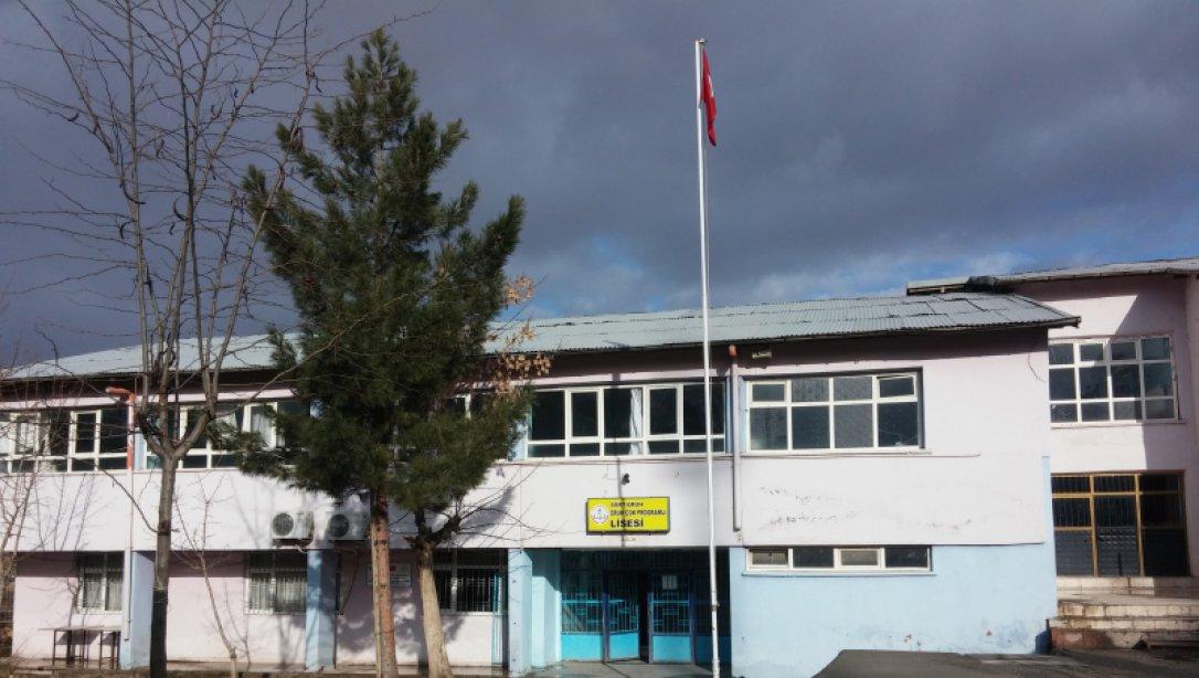 Eruh Çok Prpgramlı Anadolu Lisesi Yıkılıyor.